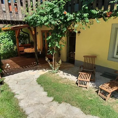 Apartment Paradies 2 Castellberg-jakobsweg